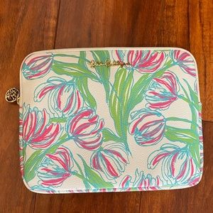 Lilly Pulitzer Ring the Bellboy IPad Case/Sleeve